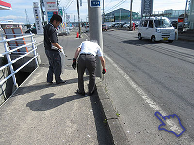 歩道清掃活動　開始中
